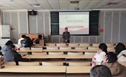 色片
召开师德师风警示教育大会