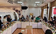 美丽如花  芬芳绽放 色片
举行庆国际劳动妇女节活动